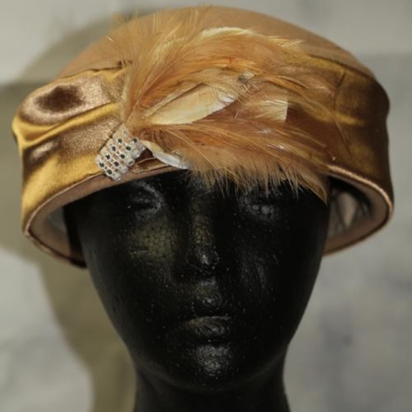 Lily Lee Wool Tan & Gold Feathered Pillbox Hat main image 7